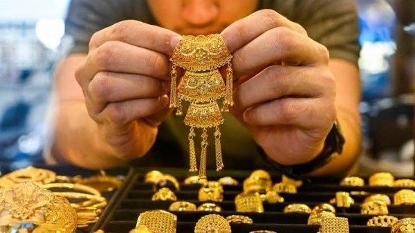 5250 جنيهًا.. آخر سعر لعيار 18 في الصاغة اليوم