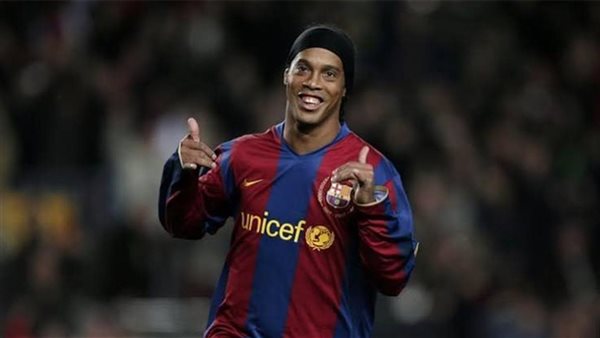 رونالدينيو يعود إلى الملاعب من بوابة رافينا الإيطالي