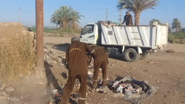 بالصور.. حملة مكبرة لنظافة وتجميل الشوارع والميادين جنوب الأقصر