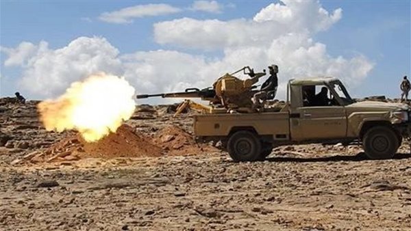 مقتل وإصابة 25 شخصًا في مواجهات بين الجيش اليمني و”أنصار الله” بتعز والحديدة