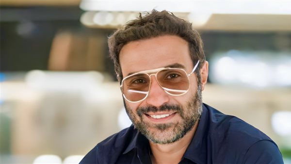 أحمد فهمي يخوض تجربة الإنتاج في مسرحيته الجديدة والعرض فى مصر