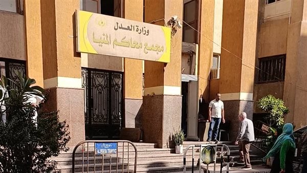أعطاها منومًا وخنقها للاستيلاء على أموالها.. إحالة أوراق المتهم بقتل والدته في المنيا للمفتي