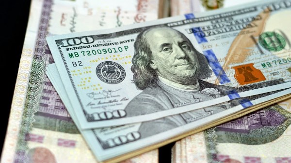 أعلي سعر لـ الدولار أمام الجنيه اليوم.. اخر تحديث