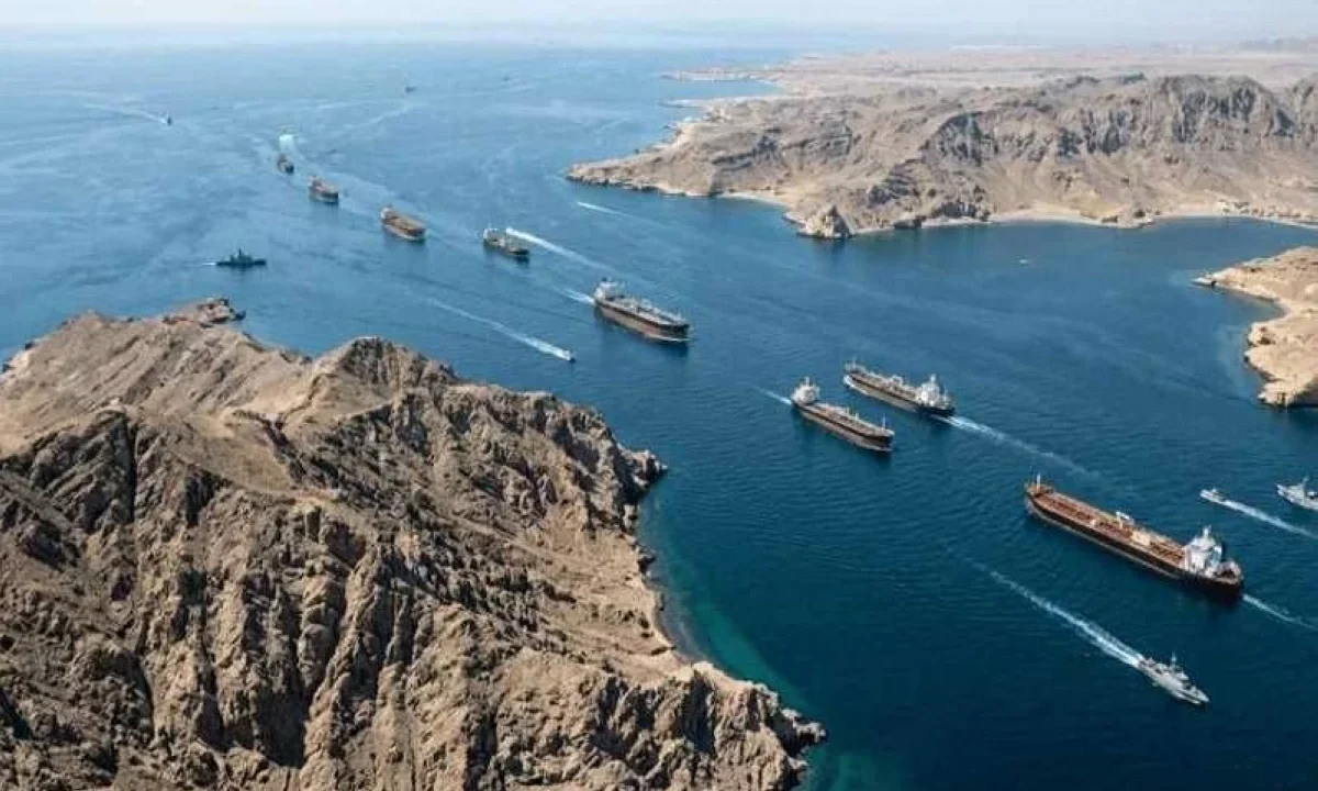 إيران تعلن غلق مضيق هرمز بعد انتهاكات لوقف إطلاق النار
