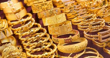 استقرار سعر الذهب محليًا وسط توقعات بتأجيل خفض الفائدة الأمريكية