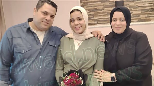 “الأولى على إعدادية القاهرة” .. ملك رضا: صلاة الفجر ورضا والديَّ سر تفوقي ” فيديو”