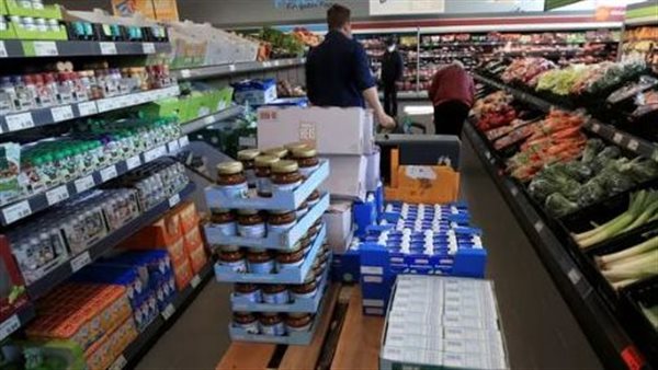 التضخم في بريطانيا يستقر بشكل غير متوقع عند 2.8%