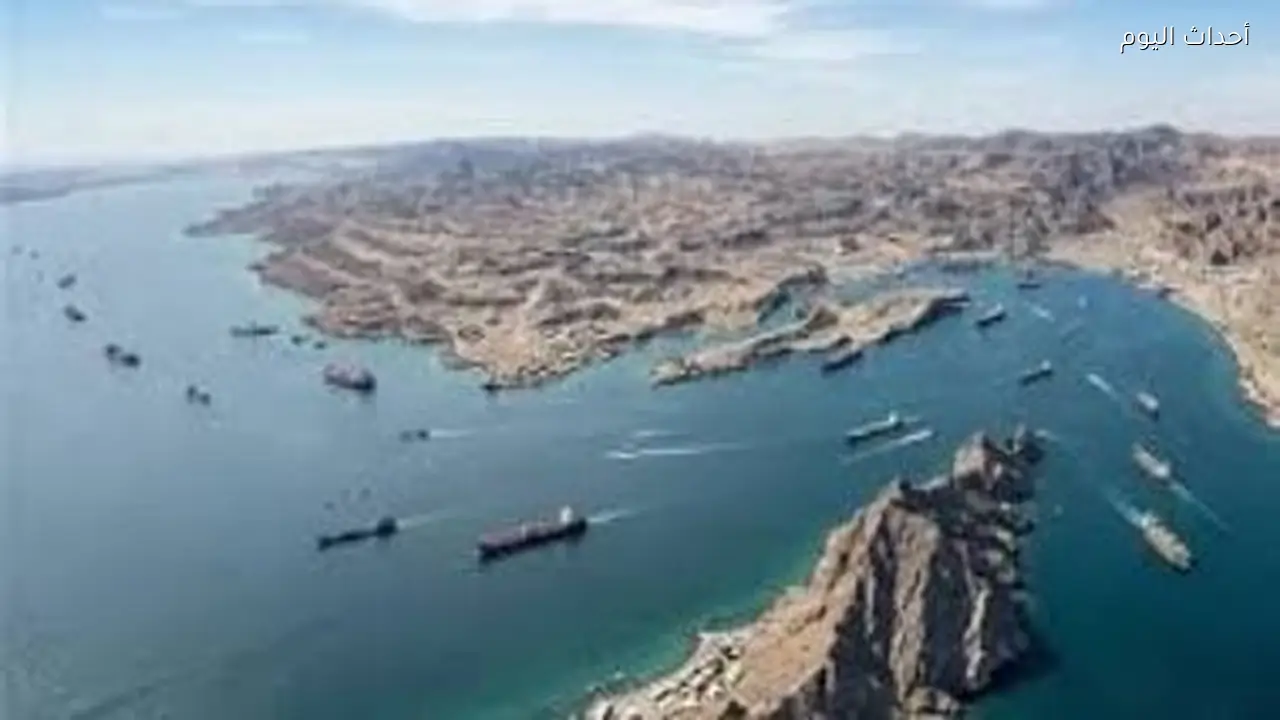 ستصطدم بالألغام.. الحرس الثورى يحذر السفن من عدم الالتزام بالمسار المحدد لها