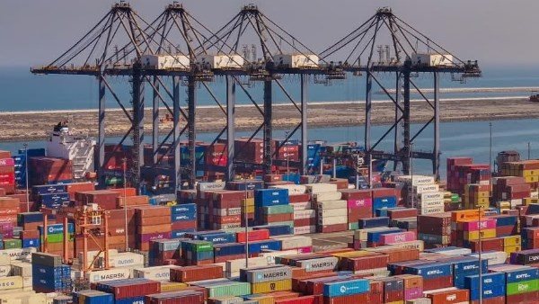 تفاصيل إنشاء ممر لوجستي يربط بين مصر والصين والإمارات