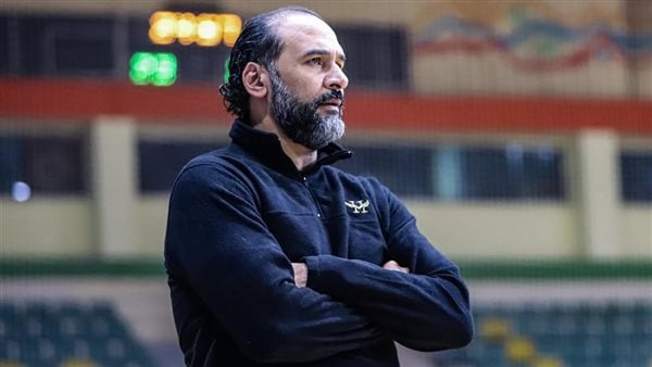 حسين زكي يكشف حقيقة تدريب فريق يد الزمالك في الموسم الجديد
