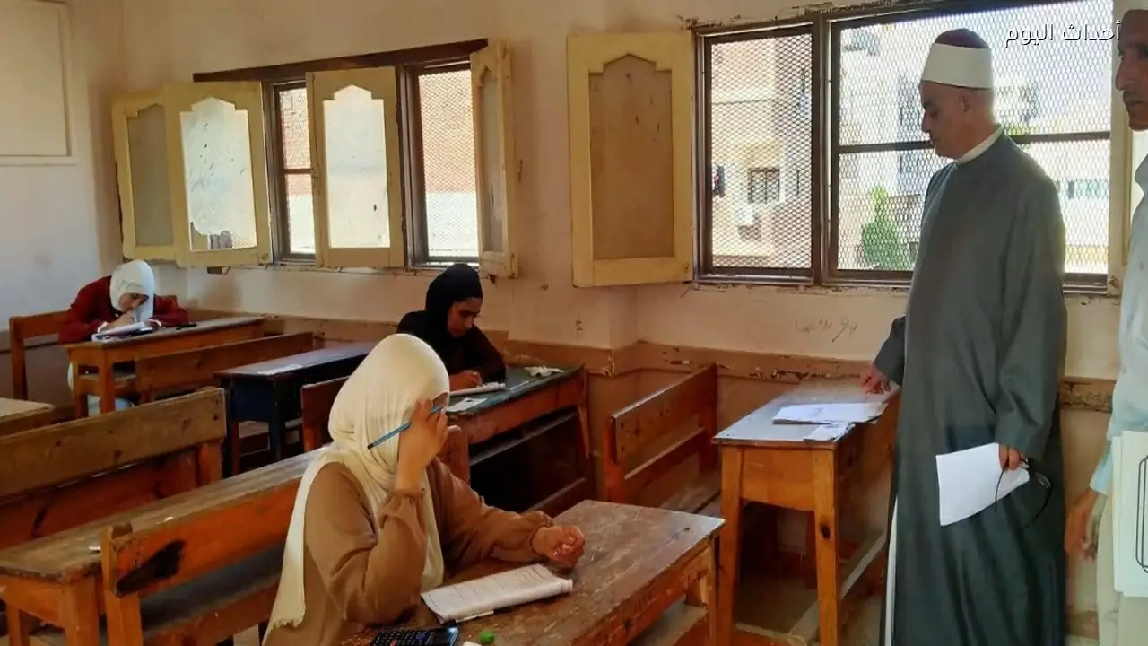 دون شكاوى.. انتظام امتحانات مادة الكيمياء للثانوية الأزهرية بشمال سيناء