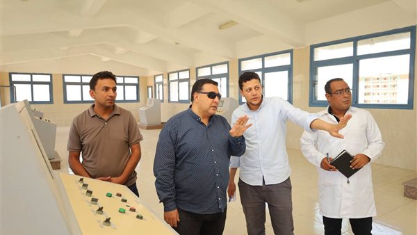 رئيس مياه الشرب بالبحيرة يتفقد محطة مياه الحرير الصناعي بكفر الدوار