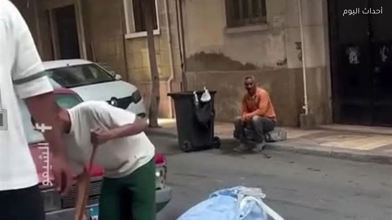 شركة نهضة مصر تنفي فصل عامل النظافة صاحب فيديو مساعدة شباب له في العمل