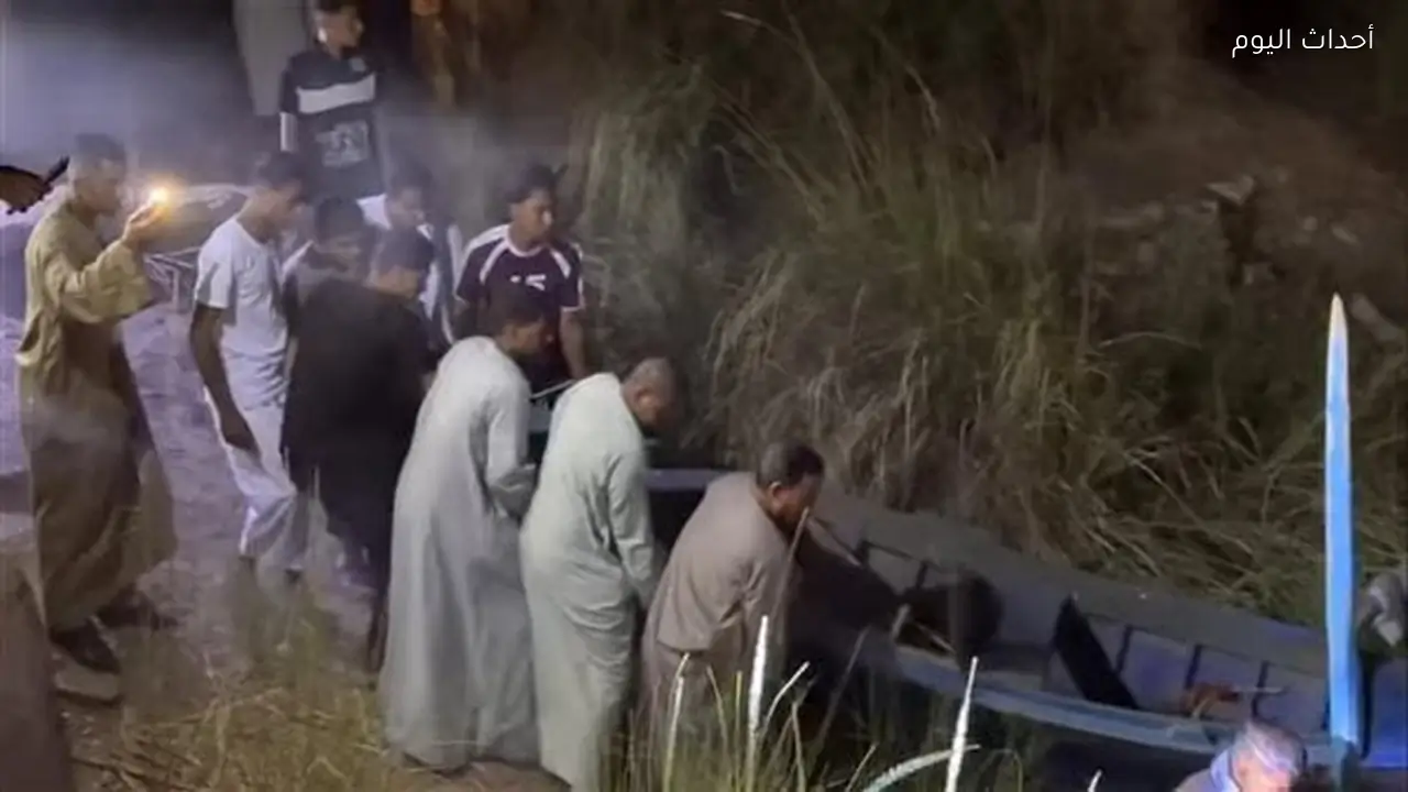 شهامة ولاد البلد.. صيادون يواصلون البحث عن جثمان فتاة بعد غرقها بترعة في قنا
