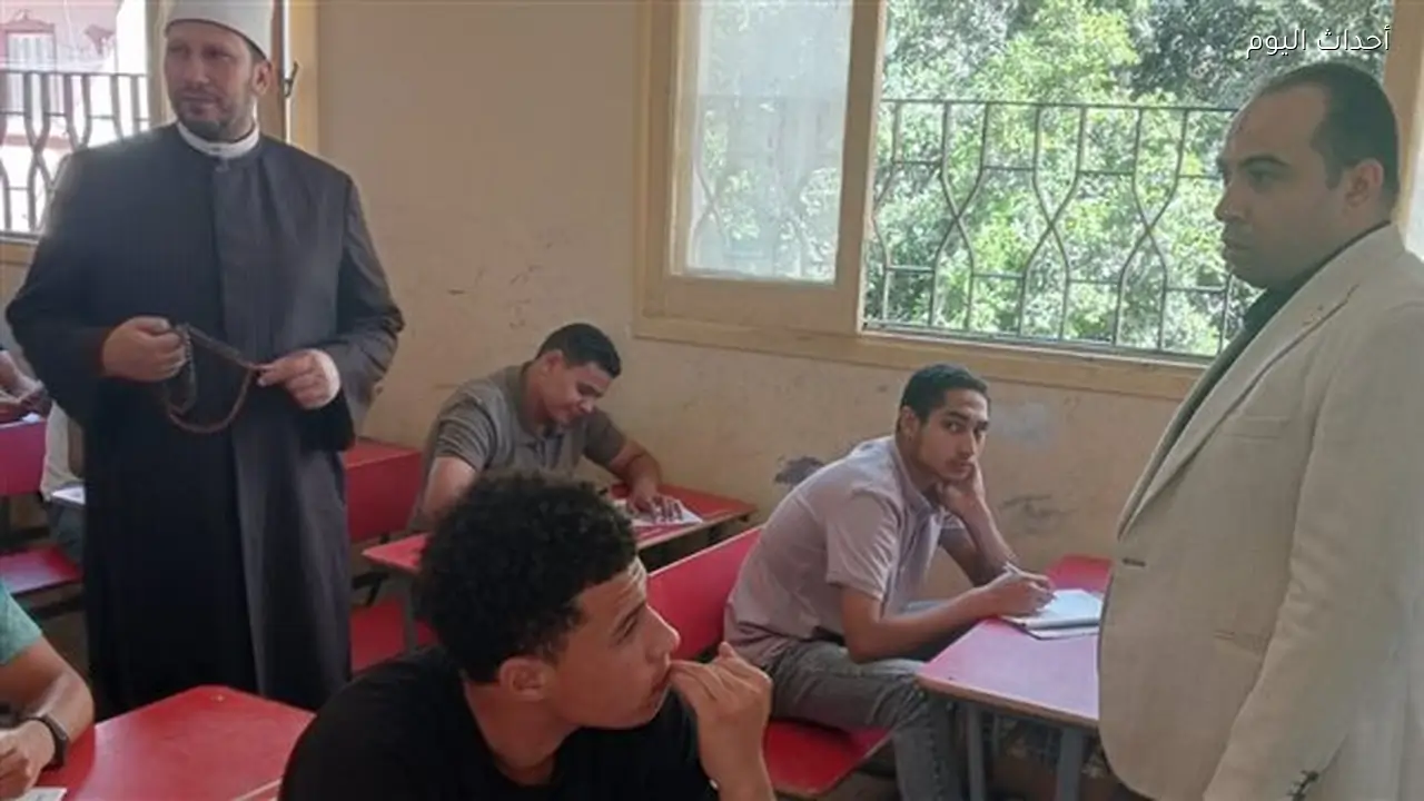 طلاب الثانوية الأزهرية بالإسكندرية: امتحان الكيمياء في مستوى الطالب المتوسط