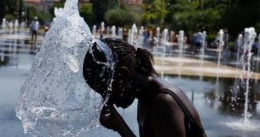 طوارئ فى فرنسا بسبب الحر.. مصرع شخص وإلغاء القطارات وتأجيل الامتحانات