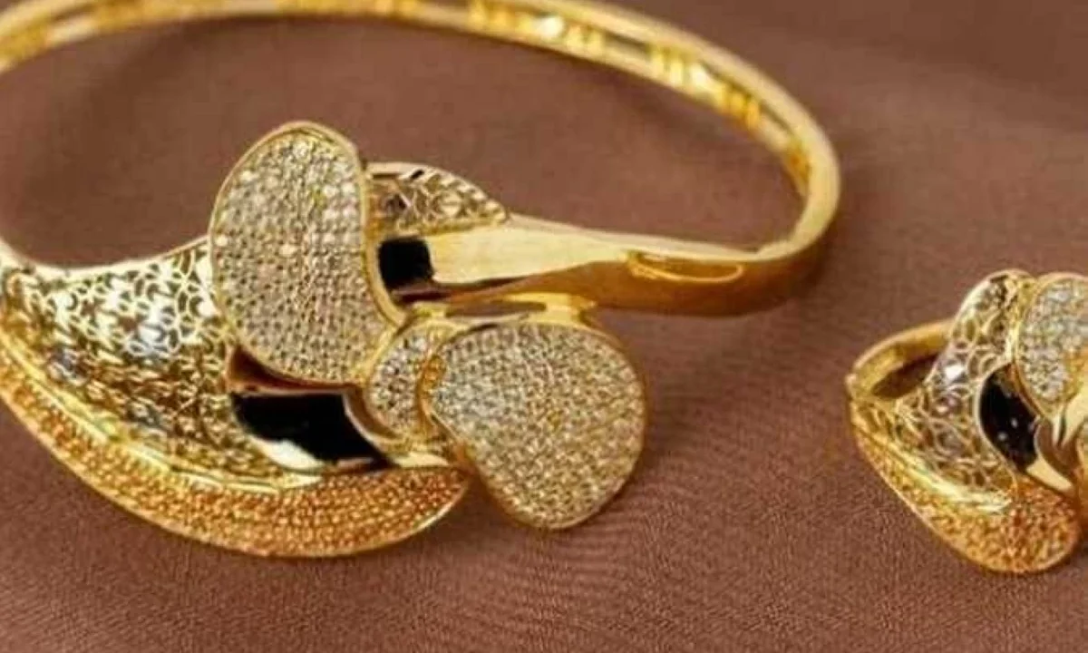 عيار 21 الآن بعد الارتفاع الأخير.. سعر الذهب اليوم الخميس 18 يونيو 2026 بالصاغة محليًا وعالميًا