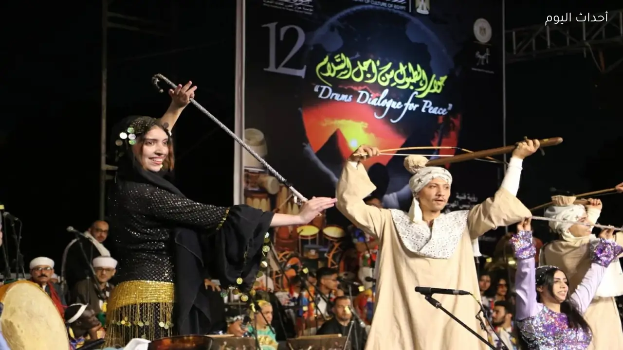 فرقتا الغربية والمنيا للفنون الشعبية تتألقان فى افتتاح مهرجان الطبول 