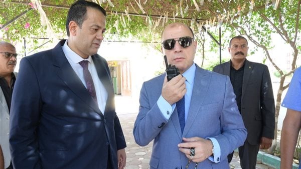 قبل انطلاق ماراثون الثانوية العامة.. محافظ الغربية يتفقد لجان الامتحانات ويوجه برفع درجة الاستعداد