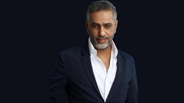 لم يدخل مستشفى منذ 13 سنة.. مصادر لـ أحداث اليوم: فضل شاكر حالته متدهورة بالسجن ويحتاج رعاية صحية