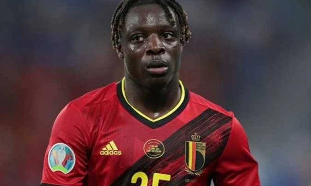 «مجموعة مصر».. هل يترك دوكو كأس العالم؟ جدل كبير في أوروبا