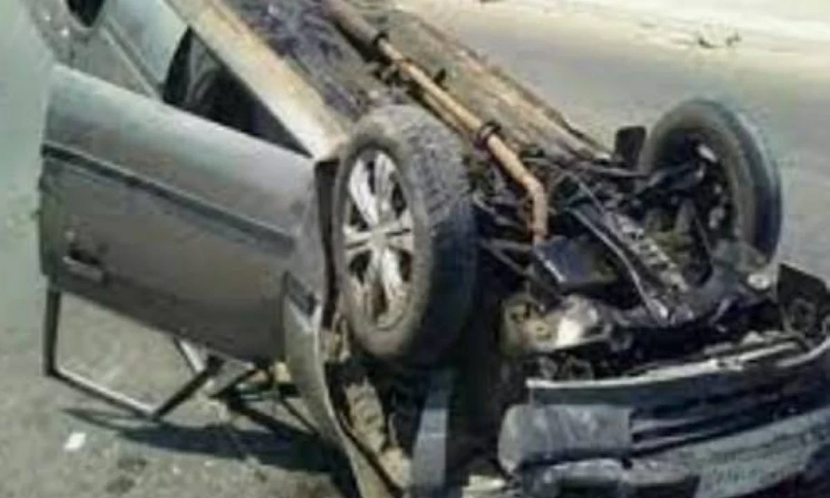 مصرع شاب فى انقلاب سيارة ملاكى على الطريق الدولى الجديد بكفر الشيخ