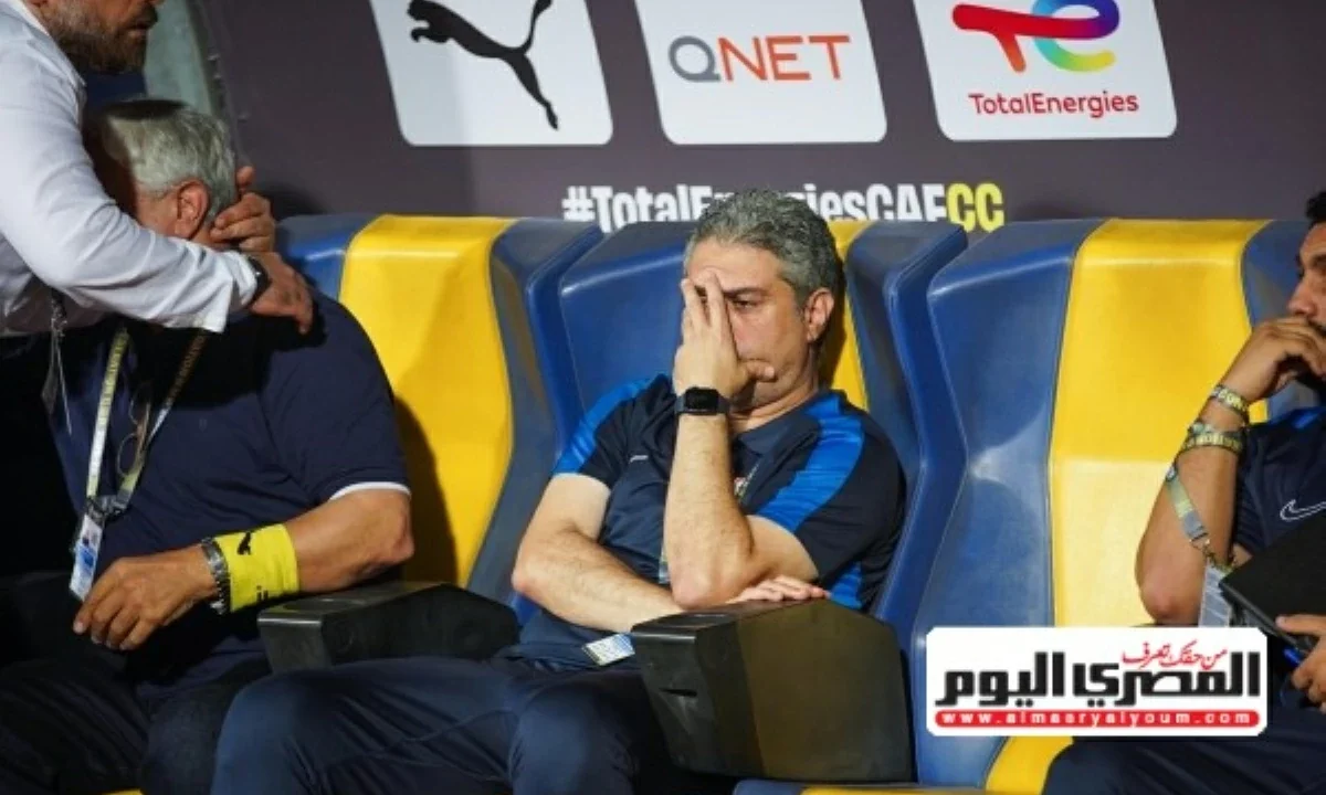 مصير معتمد يشعل الزمالك.. اتهامات متبادلة بين الإدارة وجون إدوارد