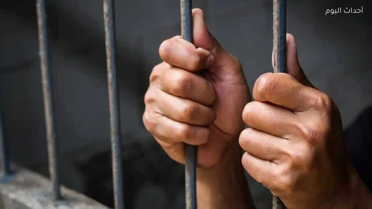 «من أجل اللايكات».. طالب يستعرض بسيارة شقيقه في سوهاج