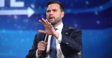 نائب الرئيس الأمريكى يتوجه إلى سويسرا