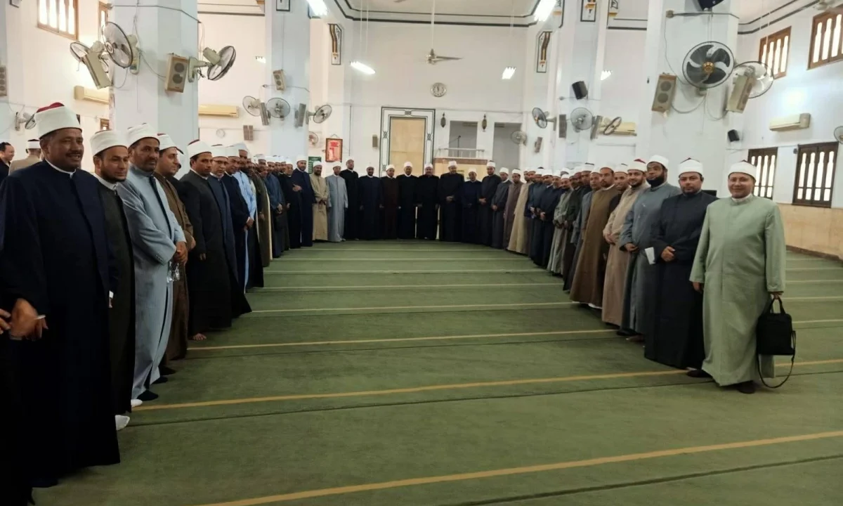 وزارة الأوقاف تُسيِّر قافلة دعوية موسعة إلى مساجد إدارتي أوقاف البساتين وشرق مدينة نصر