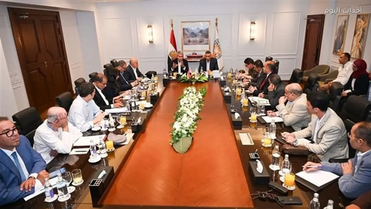 وزير السياحة ومحافظ جنوب سيناء يتابعان آخر مستجدات مشروع التجلي الأعظم بسانت كاترين