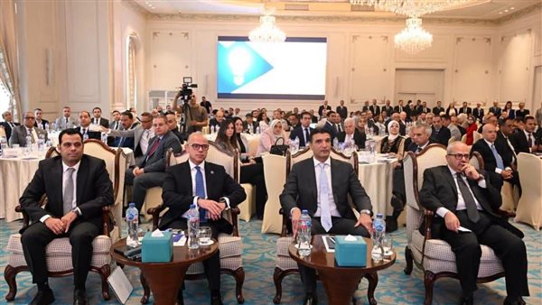 وزيرا الاستثمار والصناعة يوقعان اتفاقية بـ557 مليون جنيه لدعم الصادرات المصرية
