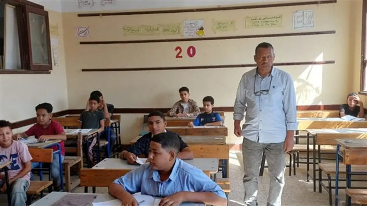 17,573 طالبًا يؤدون امتحانات اللغة العربية والتربية الدينية في أبو تشت