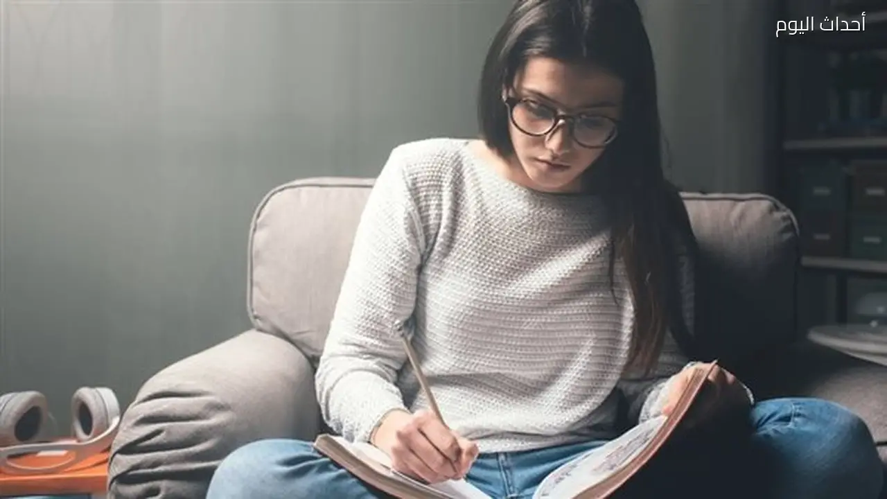 أطعمة تعزز التركيز والذاكرة لطلاب الثانوية العامة ليلة الامتحان