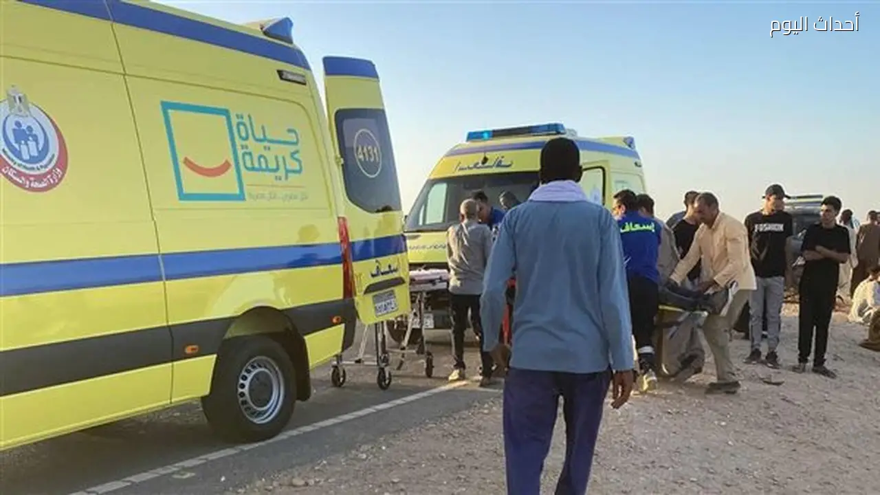 إصابة 5 أشخاص في انقلاب سيارة ربع نقل على طريق المحيط بالمنيا