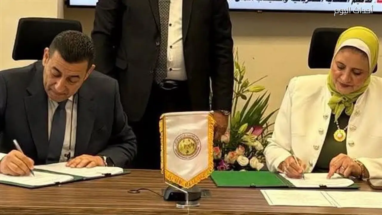 الكهرباء توقع عقد إنشاء محطة محولات بني خالد الجديدة وتوسعة محطة سمالوط بالمنيا