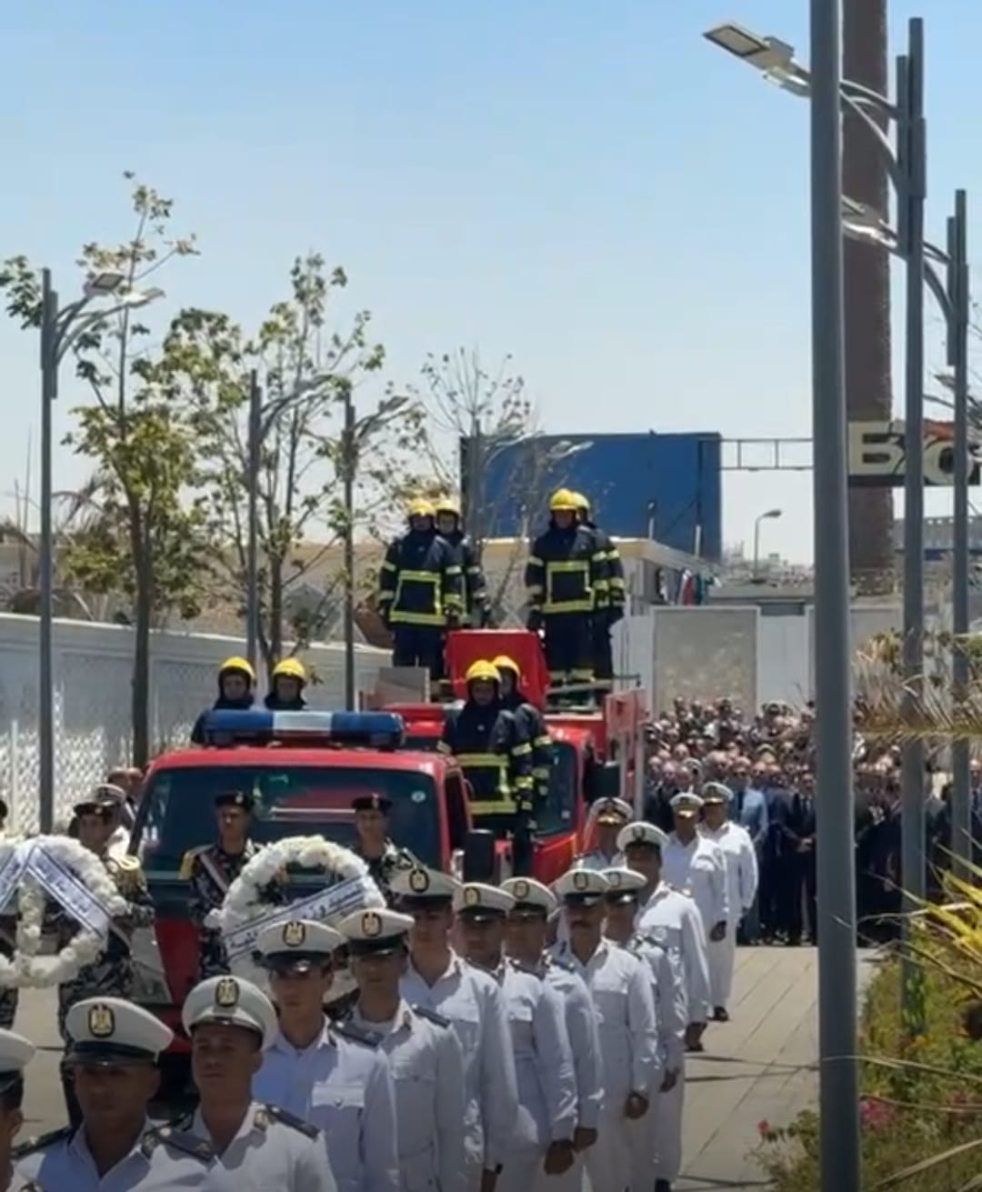 تشييع جنازة اللواء الدكتور محمد الشربينى مدير الإدارة العامة للحماية المدنية بالقاهرة (5)