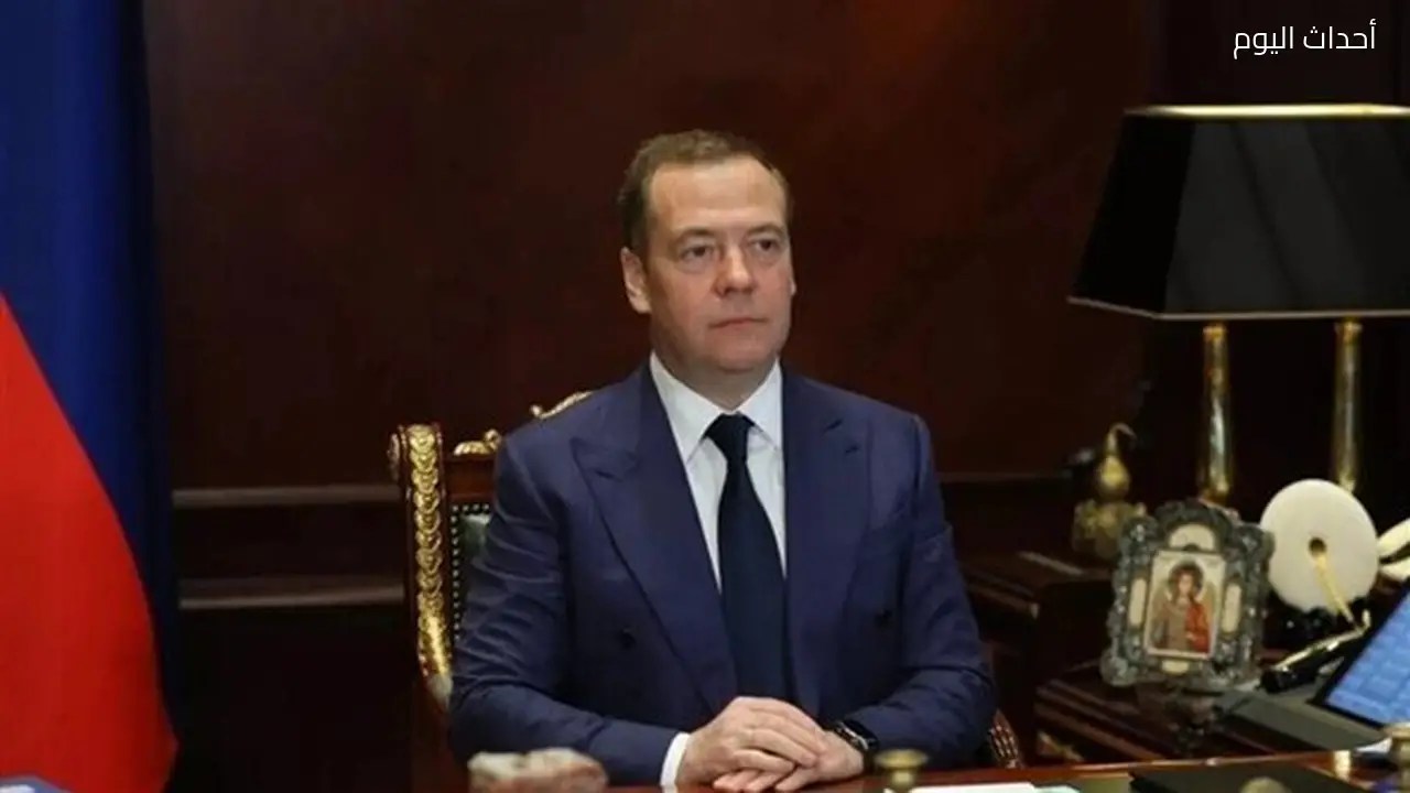 إيران تتوقع حضور مدفيديف في مراسم وداع خامنئي