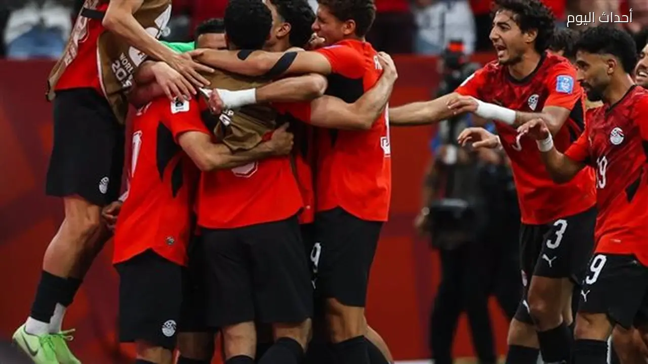 أخبار الرياضة اليوم: الزمالك يسدد مستحقات عدة قضايا ويكشف موقف إيقاف القيد، الأهلي يحسم صفقة جديدة، فيفا يعلن طاقم حكام مباراة مصر وأستراليا