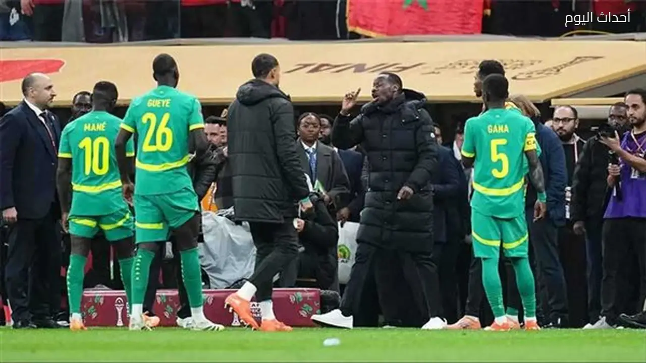 بابي جويي يعلن تجميد مسيرته الدولية احتجاجًا على الجهاز الفني لمنتخب السنغال