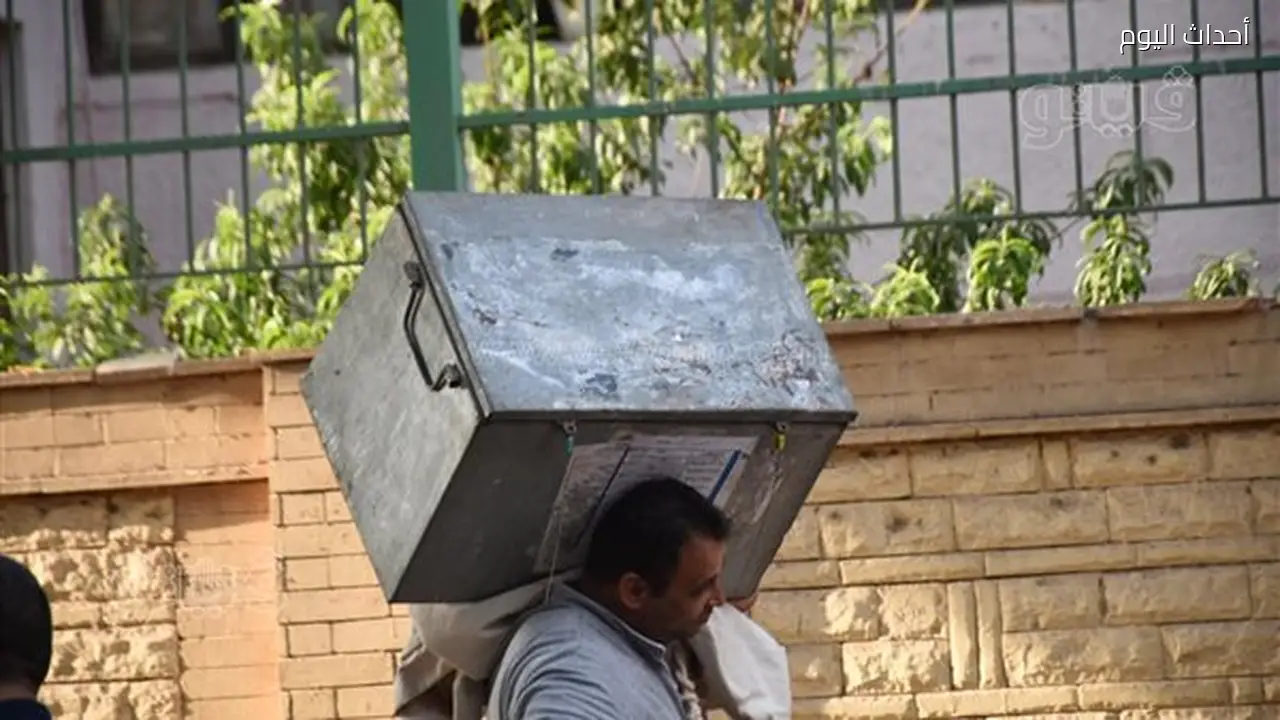 حراسة أمنية مشددة لتأمين صناديق أسئلة امتحانات الكيمياء والجغرافيا في أسيوط