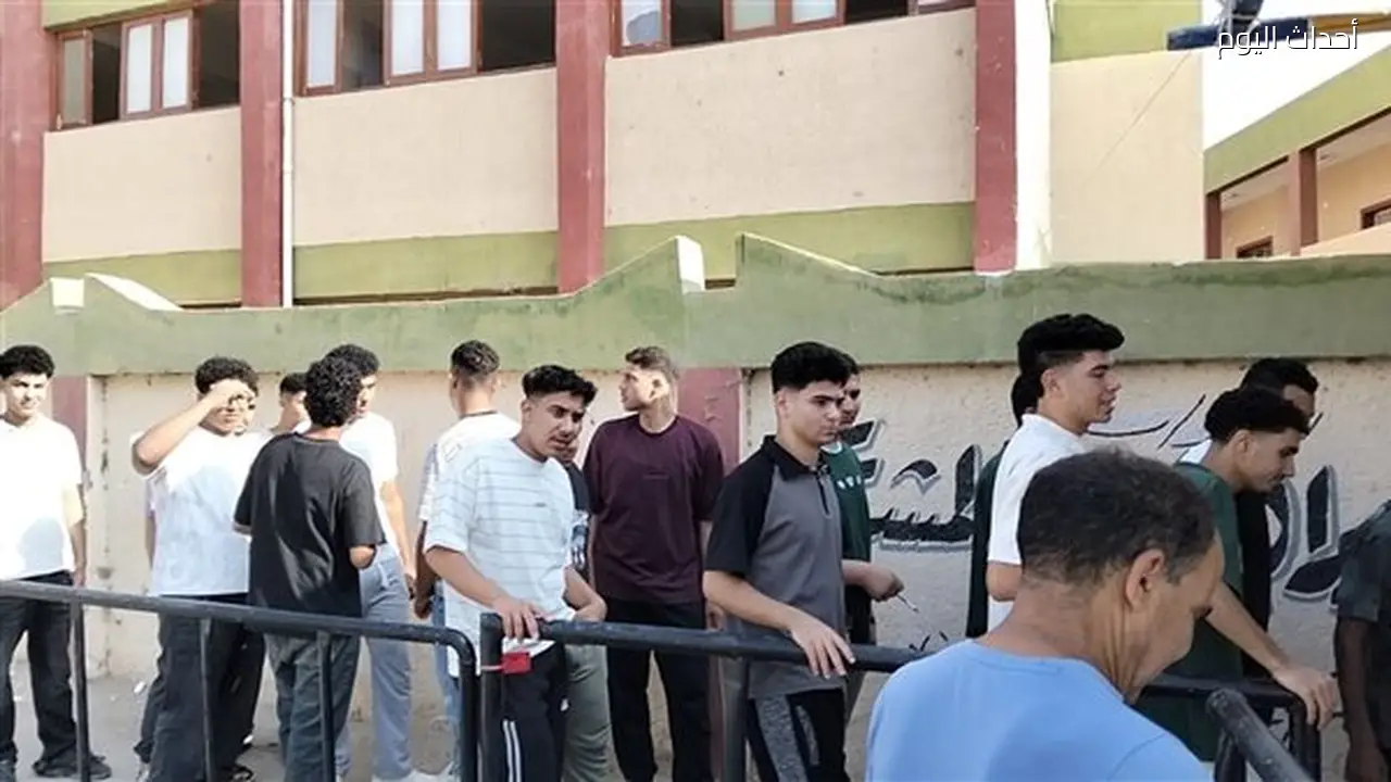 تشديد إجراءات التفتيش لطلاب الثانوية العامة بالإسماعيلية قبل امتحاني الكيمياء والجغرافيا