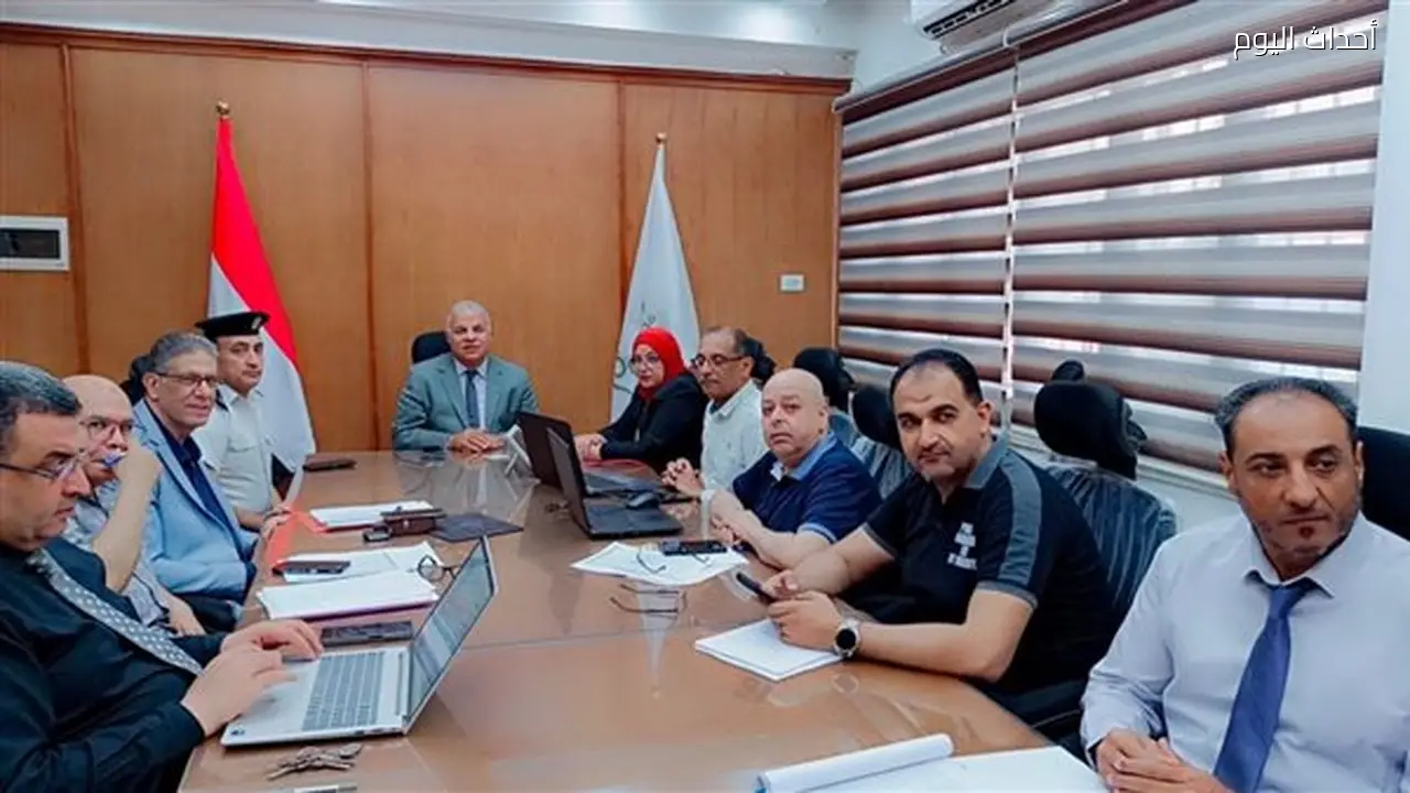 وكيل وزارة التعليم بالفيوم يتابع امتحانات الثانوية العامة من غرفة العمليات الرئيسية