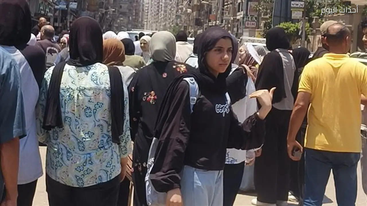 طالبتان تتعرضان لوعكة صحية أثناء امتحانات الثانوية العامة في ميت غمر ونقلهما إلى المستشفى