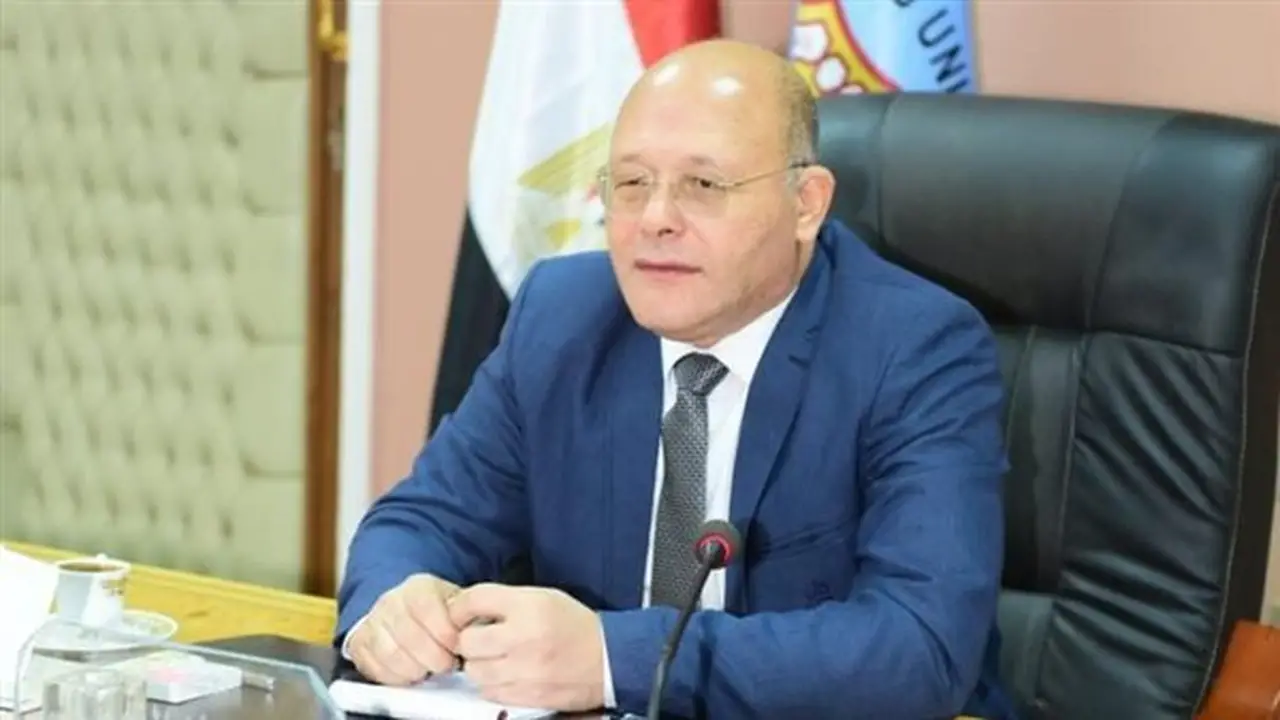 رئيس جامعة سوهاج يعلن عن مكافأة مالية للكوادر الأكاديمية والإدارية