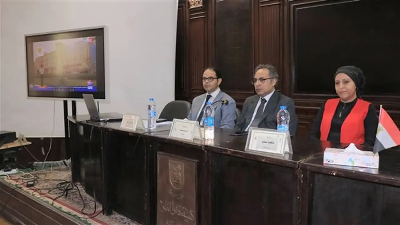 كلية دار العلوم بجامعة القاهرة تناقش اللائحة الجديدة للدراسات العليا والبرامج المستحدثة