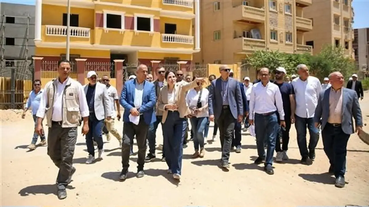 وزيرة الإسكان تتابع الأعمال الجارية بالحي المتميز في مدينة بدر استجابة لشكاوى المواطنين