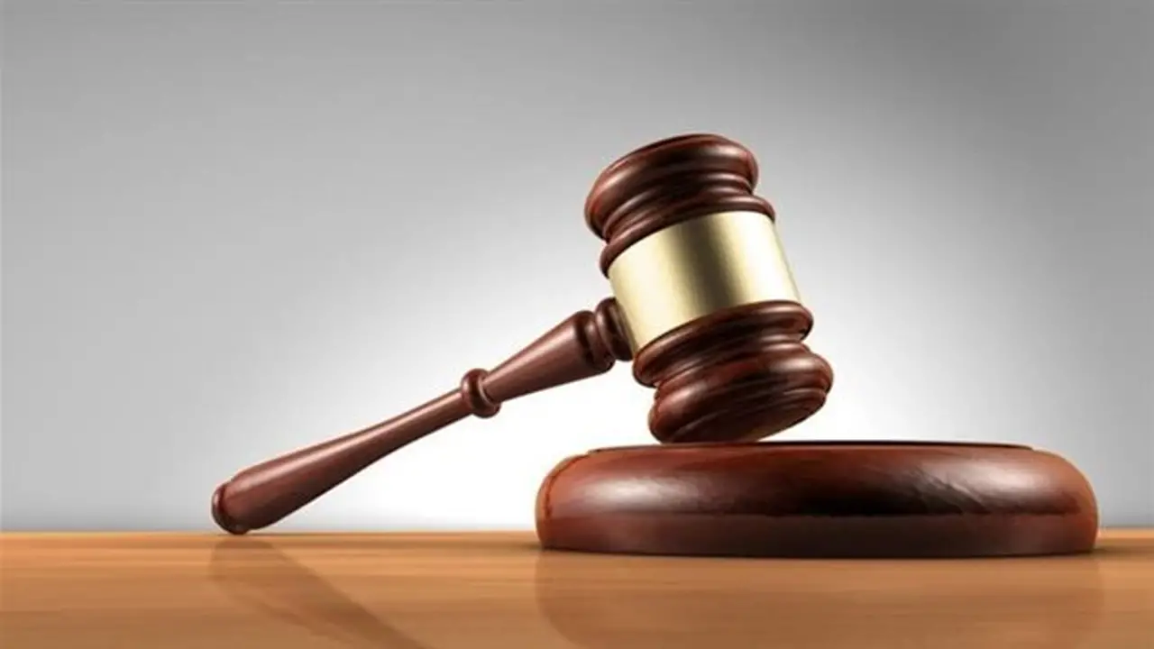 تأجيل محاكمة ربة منزل بتهمة الشروع في قتل جارها إلى 18 يوليو
