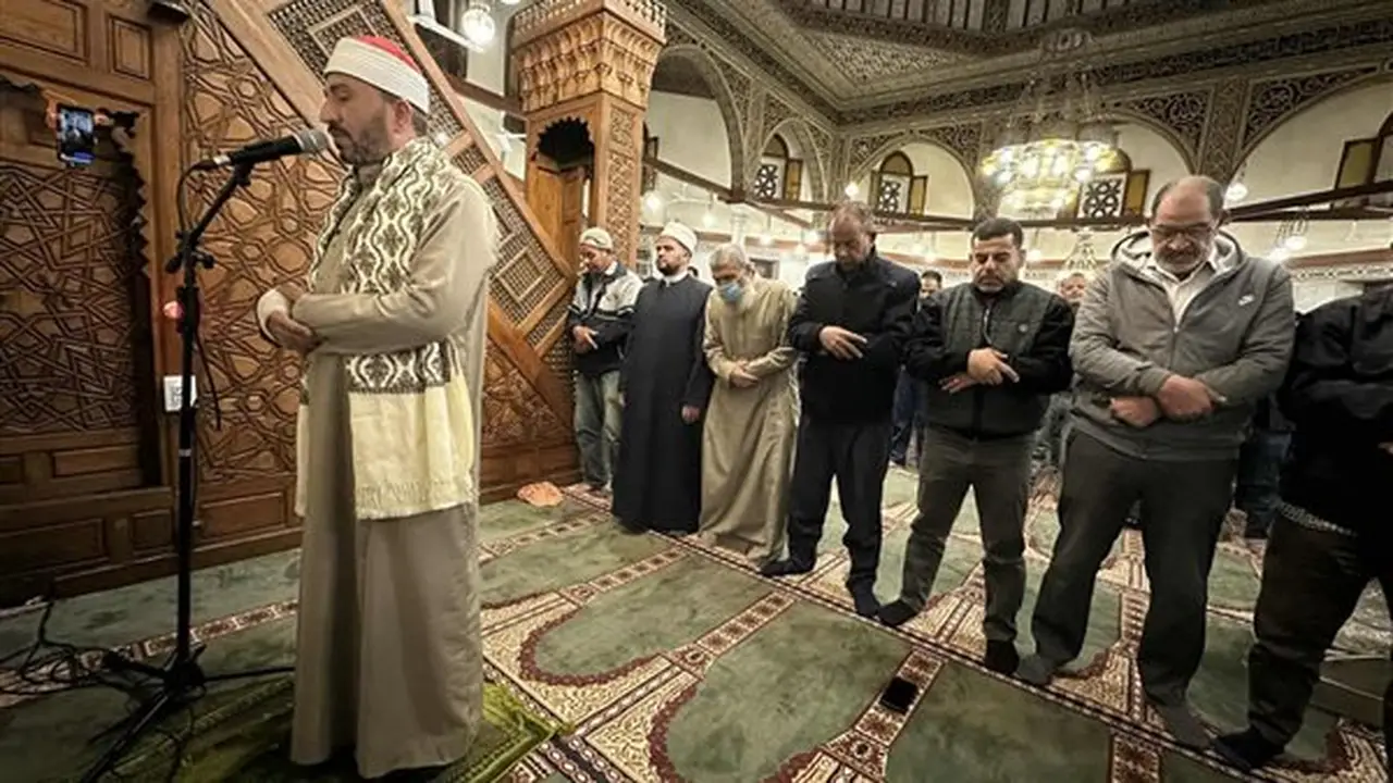 مواقيت أذان المغرب اليوم الأحد في القاهرة والمحافظات
