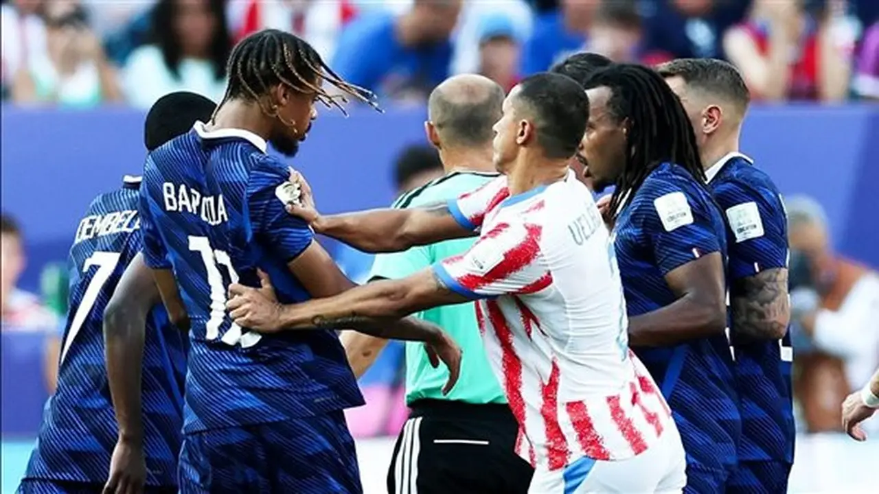 الاتحاد الفرنسي يعتزم تقديم شكوى إلى فيفا بسبب التحكيم في مباراة باراجواي